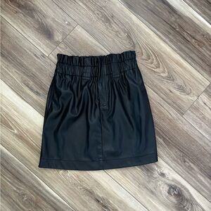 Lulu's Black Mini Pencil Skirt with Ruched Detail